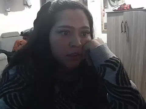 Snapshot of Renatta_Sweet chatting on May 16, 2026, 8:07 pm Renatta Sweet online show from May 16, 2026, 8:07 pm