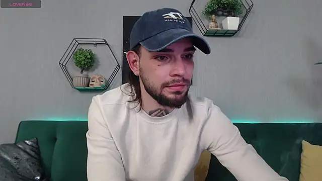 KaneHunter online show from February 27, 2026, 8:42 pm