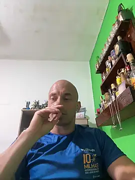 Russo41rj online show from November 28, 2025, 3:53 am