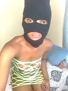 Snapshot of RinaXo1 chatting on December 2, 2025, 6:30 am RinaXo1 online show from December 2, 2025, 6:30 am