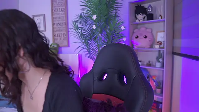 dakotaa 01 online show from December 22, 2025, 3:42 pm