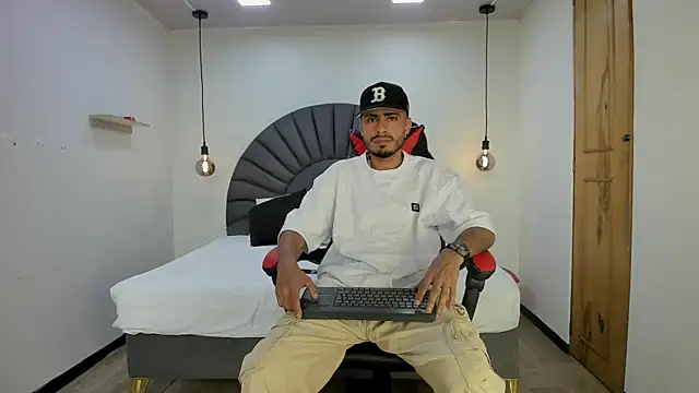 MatthewCullen online show from January 14, 2026, 8:36 pm