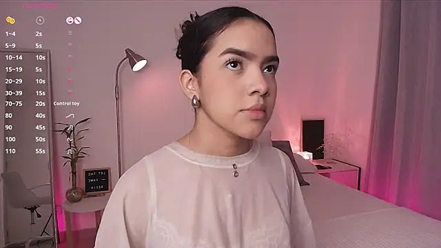 Snapshot of fluffycurls chatting on February 15, 2026, 11:30 am fluffycurls online show from February 15, 2026, 11:30 am