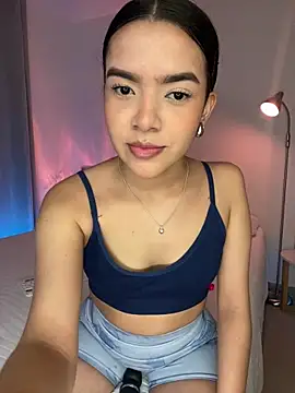 Snapshot of fluffycurls chatting on February 19, 2026, 11:28 am fluffycurls online show from February 19, 2026, 11:28 am