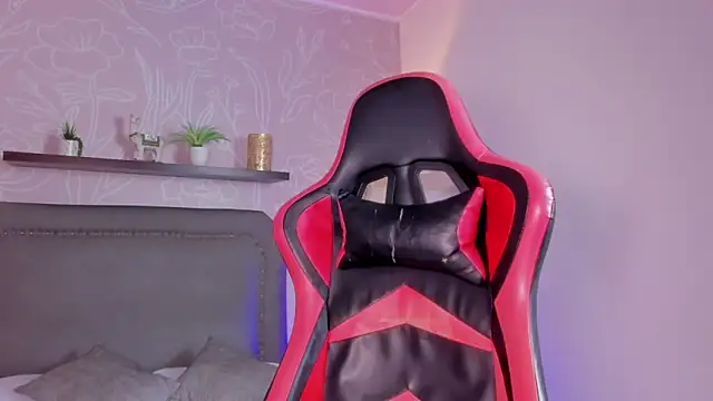 aurora cass online show from January 13, 2026, 3:56 am