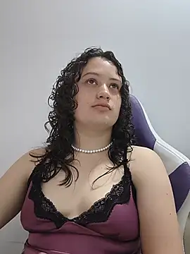 Snapshot of Alana_444 chatting on June 26, 2026, 3:00 am Alana 444 online show from June 26, 2026, 3:00 am