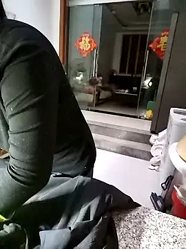 mimi2052 online show from January 7, 2026, 12:02 am