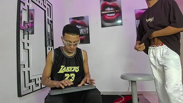 COUPLES BOYS online show from December 2, 2025, 7:25 am