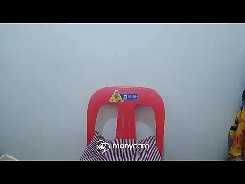 hottiemama69 online show from January 6, 2026, 4:54 pm