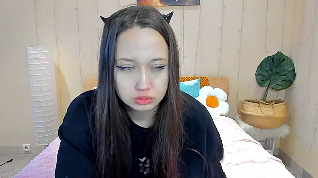 Carolina-sky online show from April 8, 2026, 1:27 am