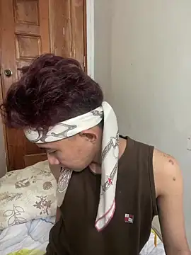 asiantwink0000 online show from February 5, 2026, 5:56 am