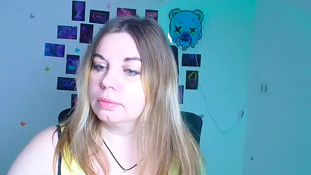 Amanda Swannn online show from December 5, 2025, 6:44 am