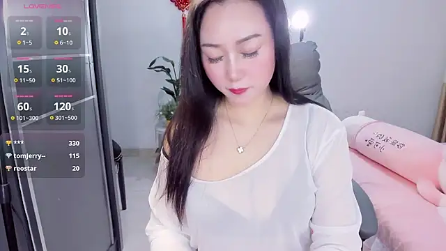 Wan-Yun-520 online show from March 17, 2026, 12:19 pm