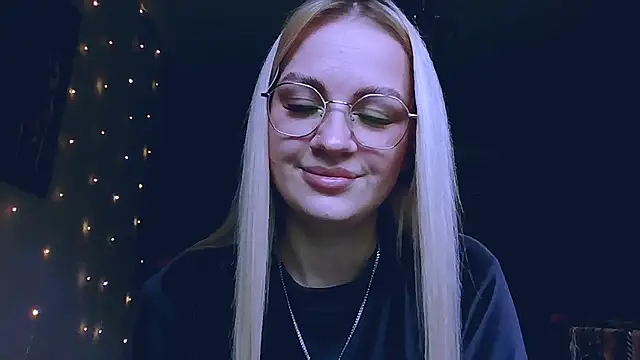 Snapshot of Whitehex666 chatting on January 8, 2026, 10:39 am Whitehex666 online show from January 8, 2026, 10:39 am