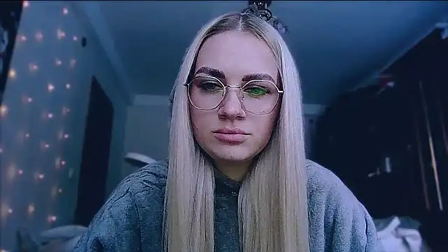 Snapshot of Whitehex666 chatting on January 12, 2026, 1:05 pm Whitehex666 online show from January 12, 2026, 1:05 pm