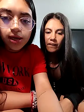 Violett  Rose online show from December 20, 2025, 2:18 am