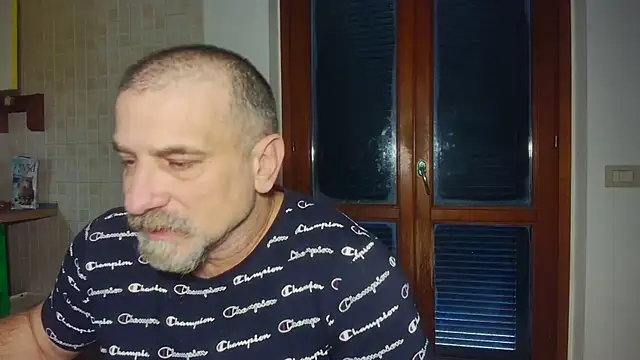 Mauro7788 online show from December 19, 2025, 12:12 pm