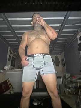 PabloGuzman11 online show from June 26, 2026, 5:45 am