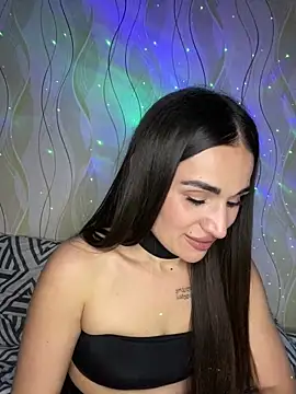 MonikaSi online show from March 22, 2026, 4:32 pm