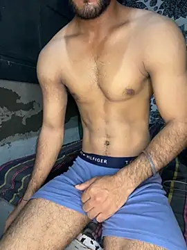Snapshot of Fitboy07 chatting on July 1, 2026, 10:31 pm Fitboy07 online show from July 1, 2026, 10:31 pm