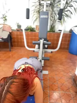 PrettyChloe  online show from April 6, 2026, 8:21 pm