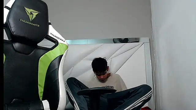 Lil babyyy  online show from December 20, 2025, 3:35 am