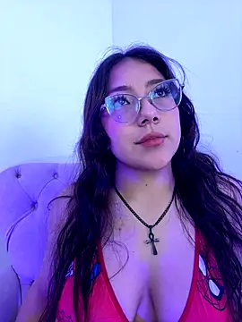 Dafne se online show from December 4, 2025, 1:26 am