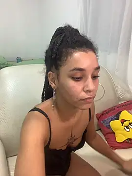 Lillith Bloom online show from April 1, 2026, 8:06 pm