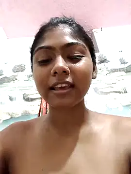 Cute diya023 online show from April 23, 2026, 3:47 pm