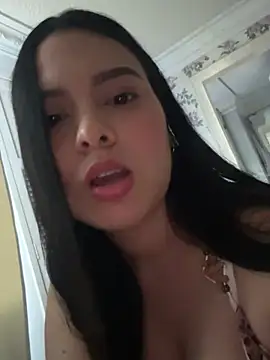 sweet ruby  online show from April 24, 2026, 10:12 pm