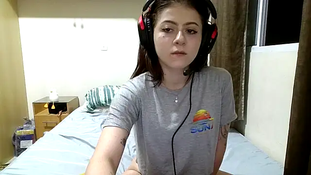 GabriellaManhas online show from March 27, 2026, 12:05 am