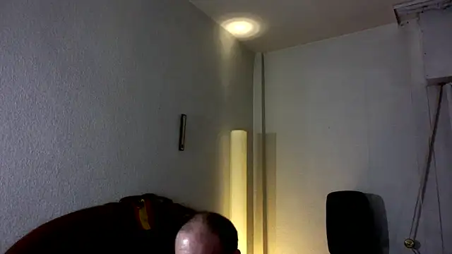Snapshot of spartan24cm chatting on August 4, 2026, 3:43 am spartan24cm online show from August 4, 2026, 3:43 am