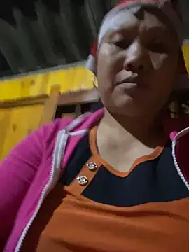 LeoPet2x online show from December 4, 2025, 1:31 pm