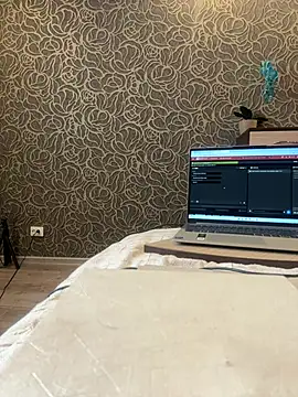 Sweet little gir online show from July 8, 2026, 3:49 pm