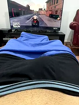 Snapshot of Davisuarez chatting on December 22, 2025, 6:16 pm Davisuarez online show from December 22, 2025, 6:16 pm