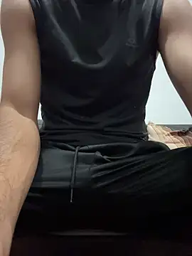 Snapshot of Davisuarez chatting on February 25, 2026, 1:43 pm Davisuarez online show from February 25, 2026, 1:43 pm