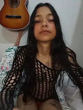 Emma Everett online show from December 3, 2025, 1:31 pm