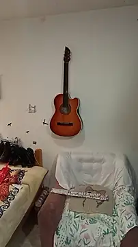 Emma Everett online show from December 18, 2025, 1:39 pm