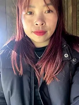 alissa-ww online show from December 17, 2025, 2:28 am