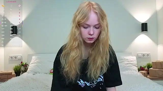 GhisllaineWestler online show from February 12, 2026, 4:18 am