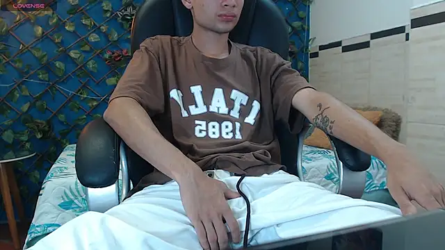 LucassSmith11 online show from April 9, 2026, 8:47 pm