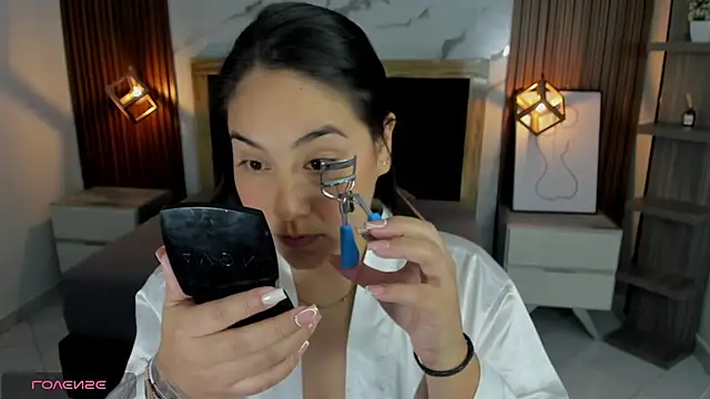 VIOLETTA ROSS1 online show from January 9, 2026, 12:19 pm