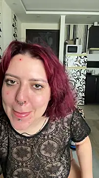 Snapshot of MurrbyAliceMoore chatting on December 4, 2025, 10:18 pm MurrbyAliceMoore online show from December 4, 2025, 10:18 pm