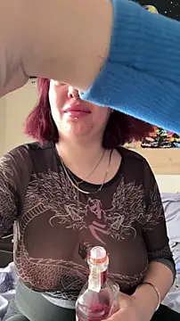 Snapshot of MurrbyAliceMoore chatting on January 15, 2026, 11:04 am MurrbyAliceMoore online show from January 15, 2026, 11:04 am