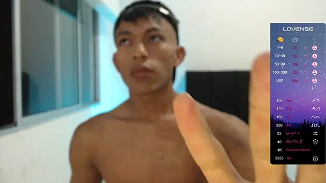 santinaughty online show from December 3, 2025, 12:07 am