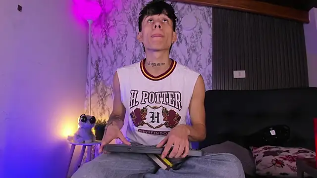 Jake beach  online show from February 22, 2026, 4:57 am