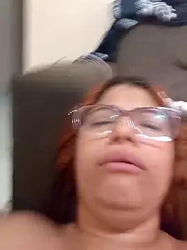 Snapshot of Rodrigues99 chatting on March 18, 2026, 5:27 pm Rodrigues99 online show from March 18, 2026, 5:27 pm