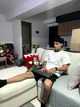 Snapshot of liorvante chatting on December 22, 2025, 1:46 am liorvante online show from December 22, 2025, 1:46 am