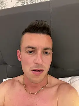 3turkish6model9 online show from May 7, 2026, 3:50 pm