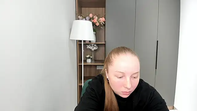 AdarnDeneui online show from November 30, 2025, 3:54 am